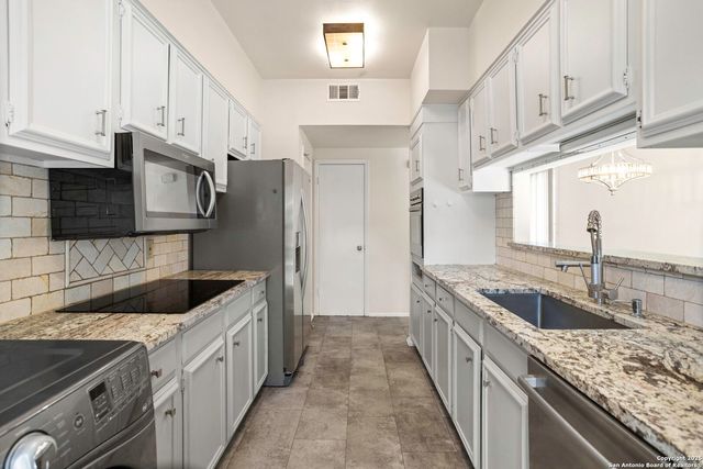 3678 Hidden Dr Apt 2702, San Antonio, TX 78217