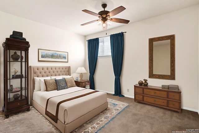 3678 Hidden Dr Apt 2702, San Antonio, TX 78217