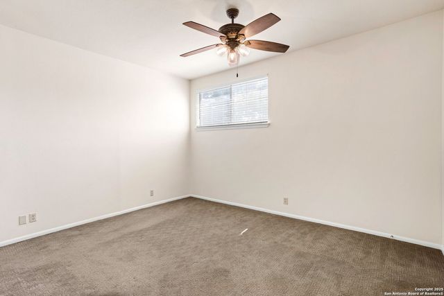 3678 Hidden Dr Apt 2702, San Antonio, TX 78217