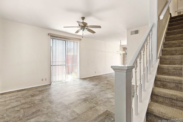 3678 Hidden Dr Apt 2702, San Antonio, TX 78217