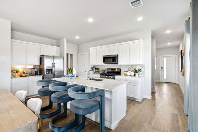 2028 Homestretch Drive, Seagoville, TX 75159