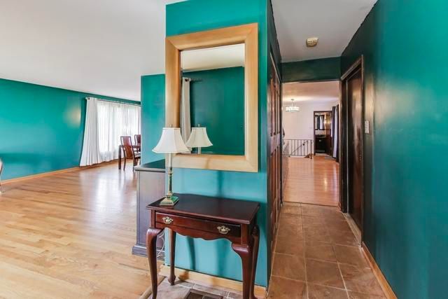 858 Academy Avenue, Matteson, IL 60443