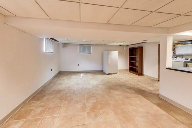 858 Academy Avenue, Matteson, IL 60443