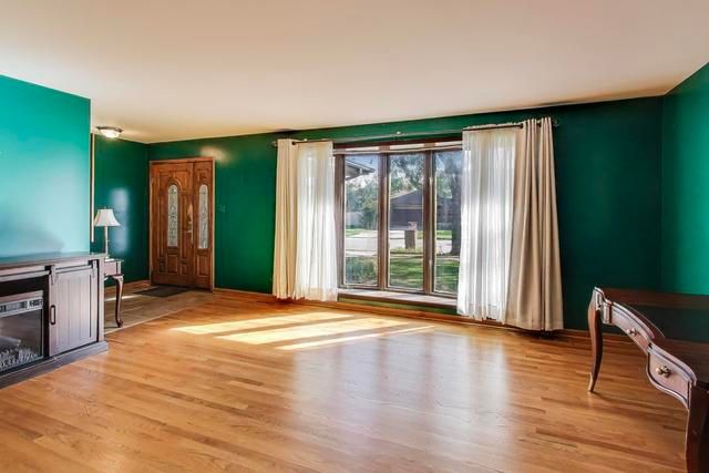 858 Academy Avenue, Matteson, IL 60443