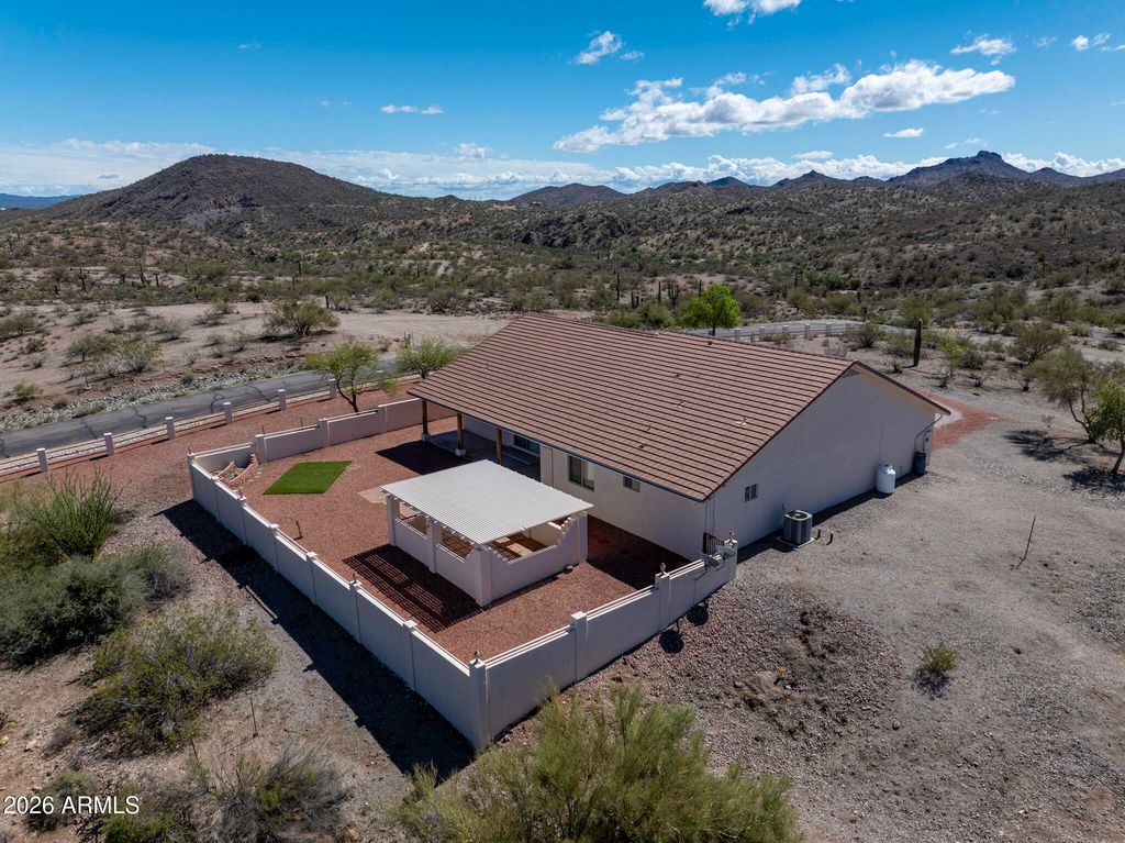1260 S OCOTILLO Drive, Wickenburg, AZ 85390 — photo 4