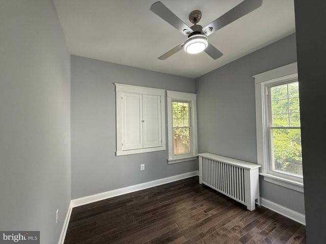 2838 MYRTLE AVE NE, Washington, DC 20018