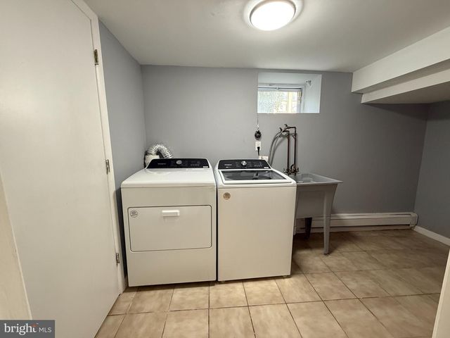 2838 MYRTLE AVE NE, Washington, DC 20018