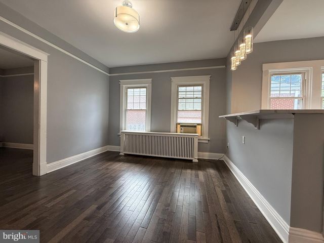 2838 MYRTLE AVE NE, Washington, DC 20018