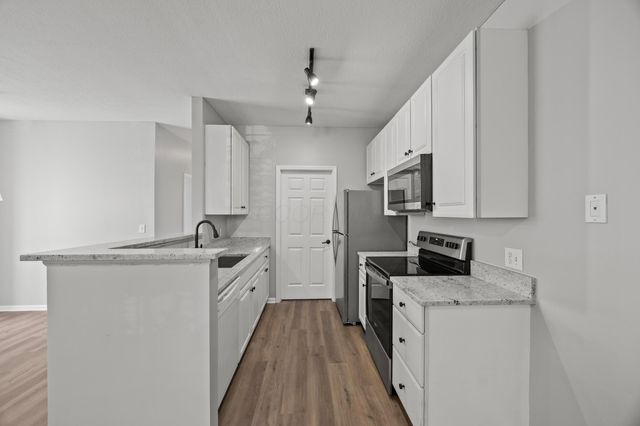 1567-1569 Glenn Avenue, Columbus, OH 43212