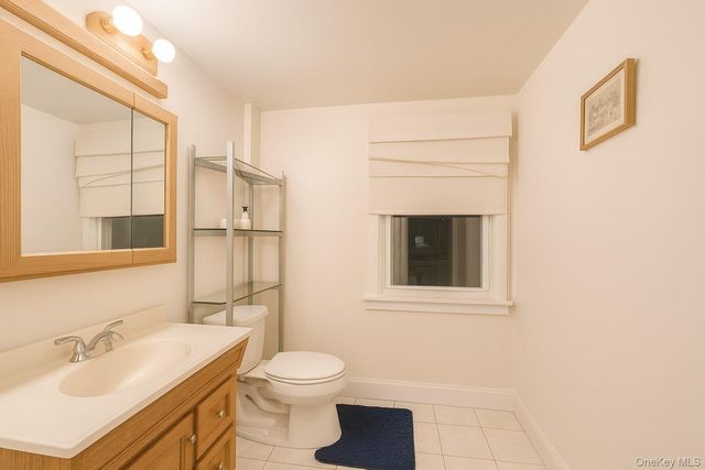 9 Bagley Avenue, Albertson, NY 11507