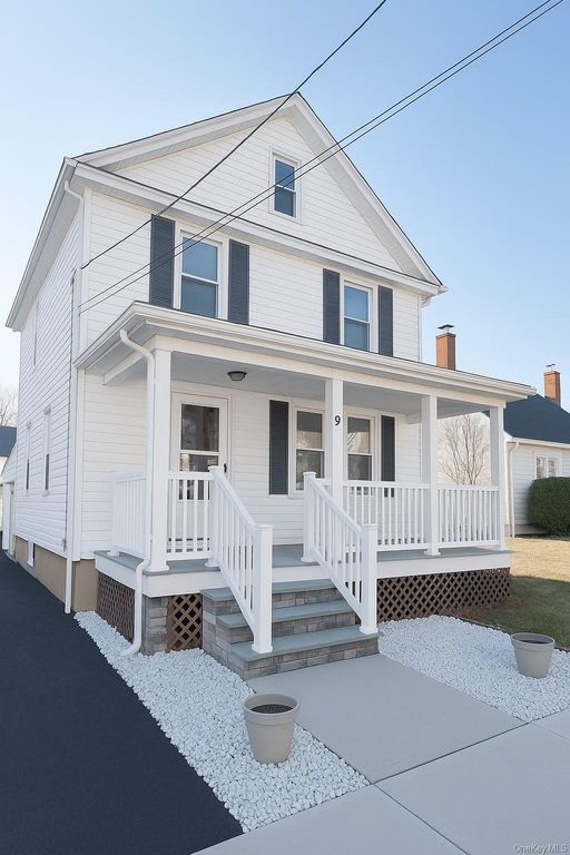 9 Bagley Avenue, Albertson, NY 11507