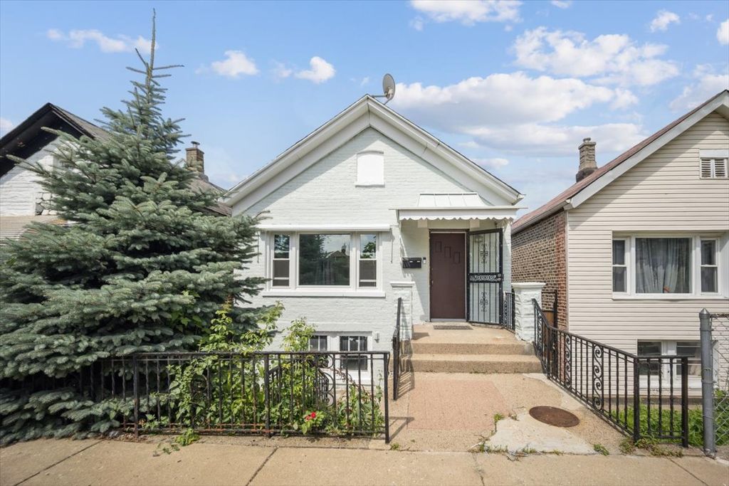 3332 S Bell Avenue, Chicago, IL 60608