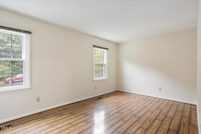 28 Prestwick Place, Durham, NC 27705