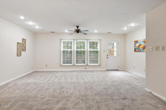 28 Prestwick Place, Durham, NC 27705