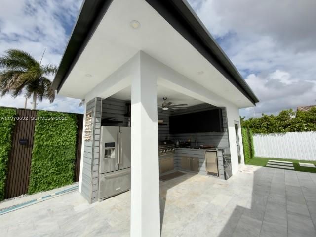 9351 SW 88th Ter, Miami, FL 33176