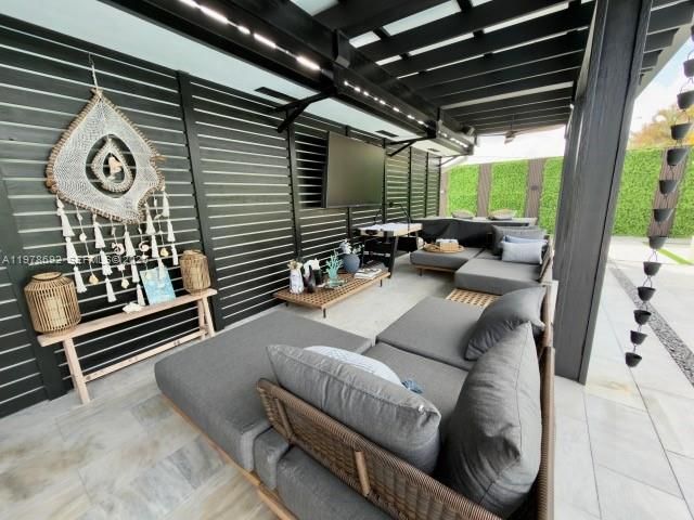 9351 SW 88th Ter, Miami, FL 33176