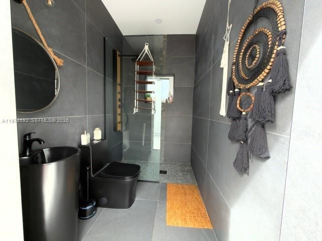 9351 SW 88th Ter, Miami, FL 33176