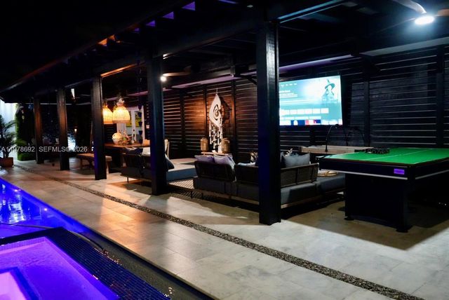 9351 SW 88th Ter, Miami, FL 33176