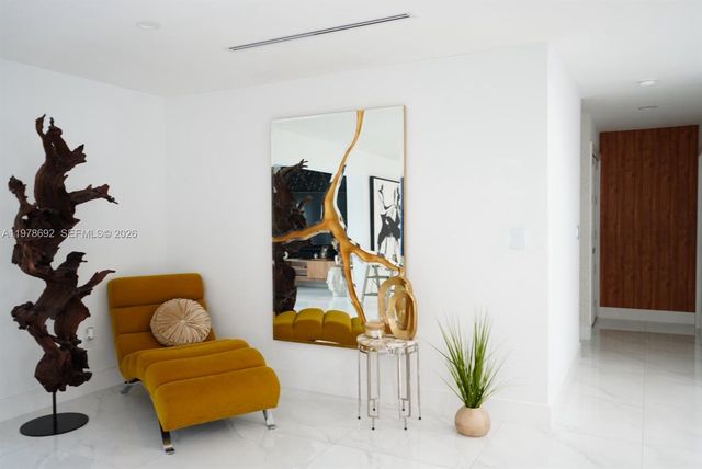 9351 SW 88th Ter, Miami, FL 33176