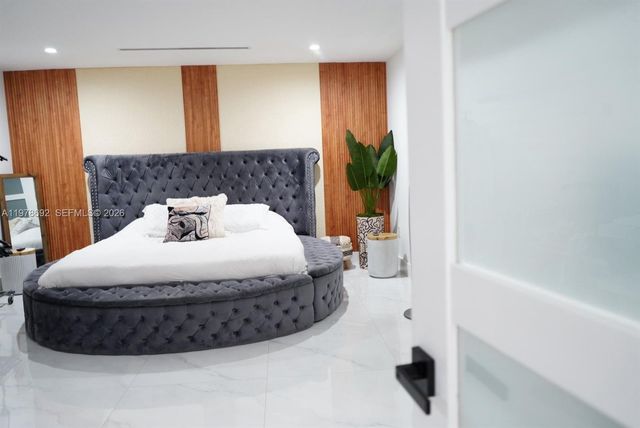 9351 SW 88th Ter, Miami, FL 33176