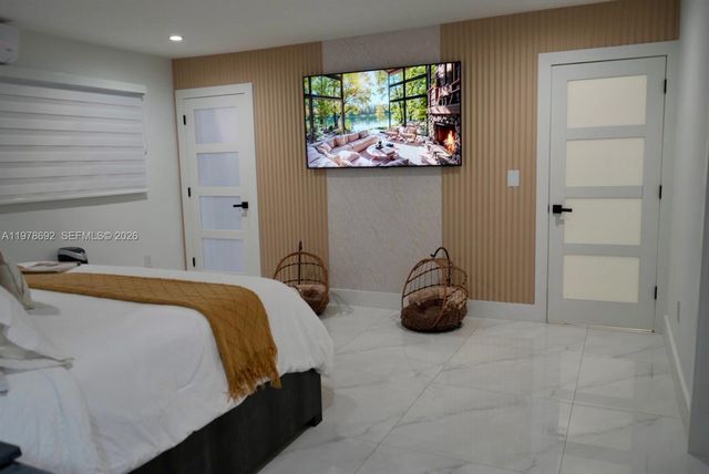 9351 SW 88th Ter, Miami, FL 33176