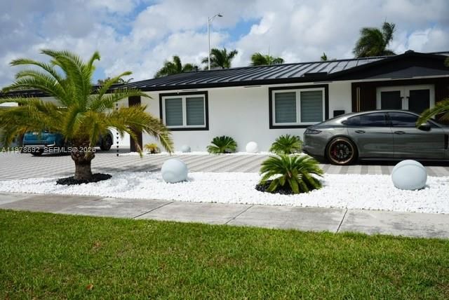 9351 SW 88th Ter, Miami, FL 33176