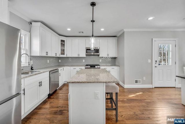 72 Valley Way, West Orange, NJ 07052