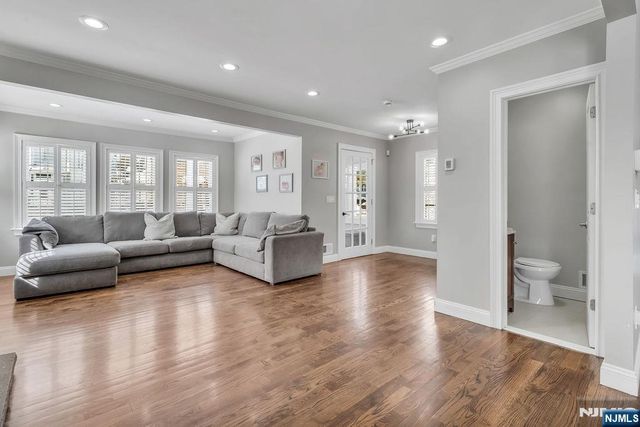 72 Valley Way, West Orange, NJ 07052