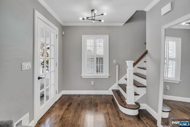 72 Valley Way, West Orange, NJ 07052