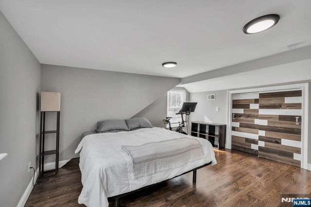 72 Valley Way, West Orange, NJ 07052