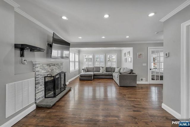 72 Valley Way, West Orange, NJ 07052