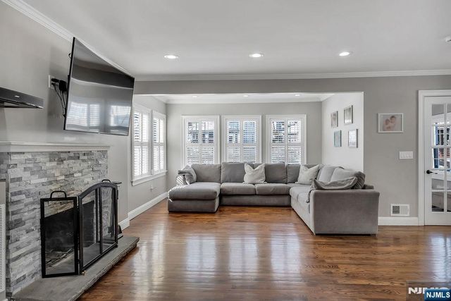 72 Valley Way, West Orange, NJ 07052