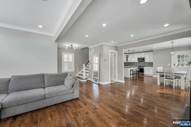 72 Valley Way, West Orange, NJ 07052