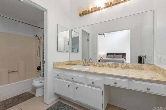 2415 La Costa Avenue C, Carlsbad, CA 92009