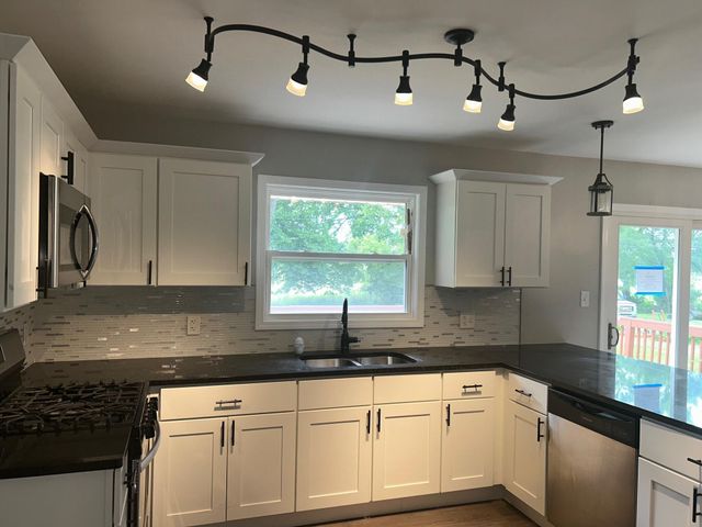 5429 Dexter Drive, Merrillville, IN 46410