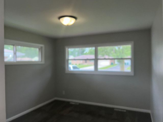 5429 Dexter Drive, Merrillville, IN 46410