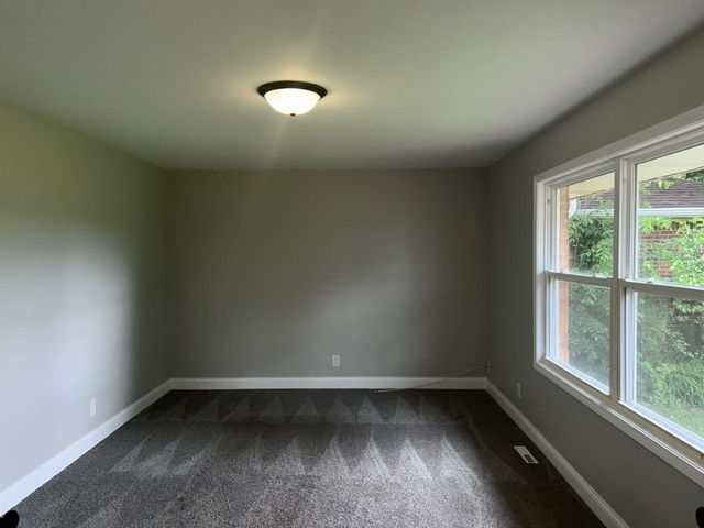 5429 Dexter Drive, Merrillville, IN 46410