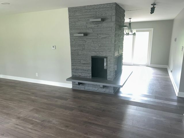 5429 Dexter Drive, Merrillville, IN 46410