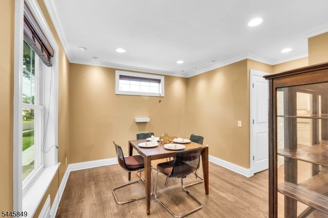 331 Stoughton Ave, Cranford Twp., NJ 07016