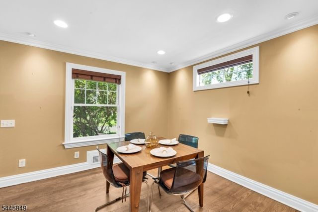 331 Stoughton Ave, Cranford Twp., NJ 07016