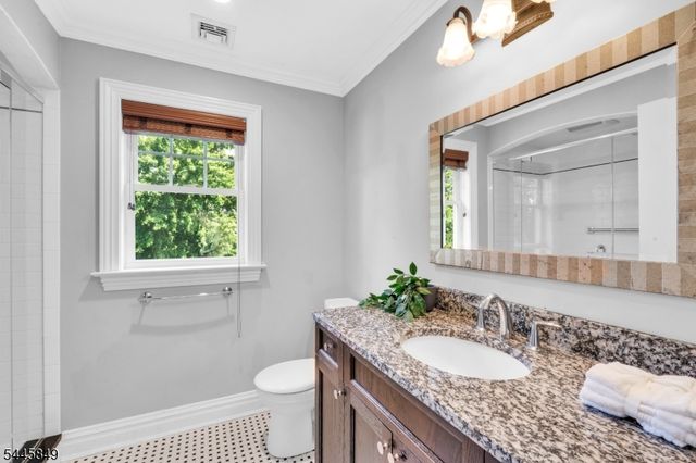 331 Stoughton Ave, Cranford Twp., NJ 07016