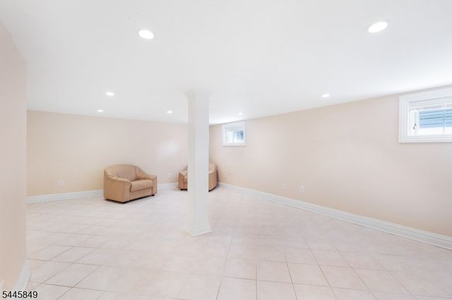 331 Stoughton Ave, Cranford Twp., NJ 07016