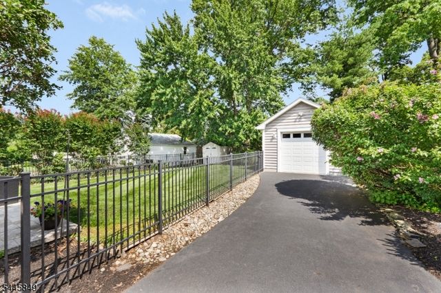 331 Stoughton Ave, Cranford Twp., NJ 07016