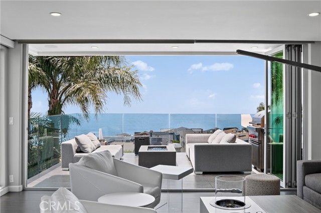 855 Santa Ana Street, Laguna Beach, CA 92651