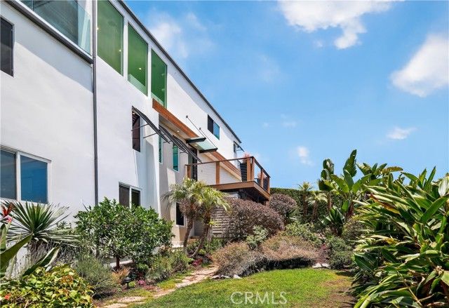 855 Santa Ana Street, Laguna Beach, CA 92651