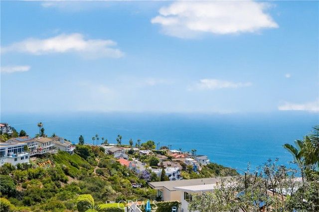 855 Santa Ana Street, Laguna Beach, CA 92651