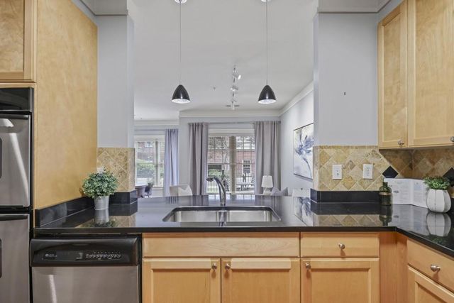 273 12th NE Street 421, Atlanta, GA 30309