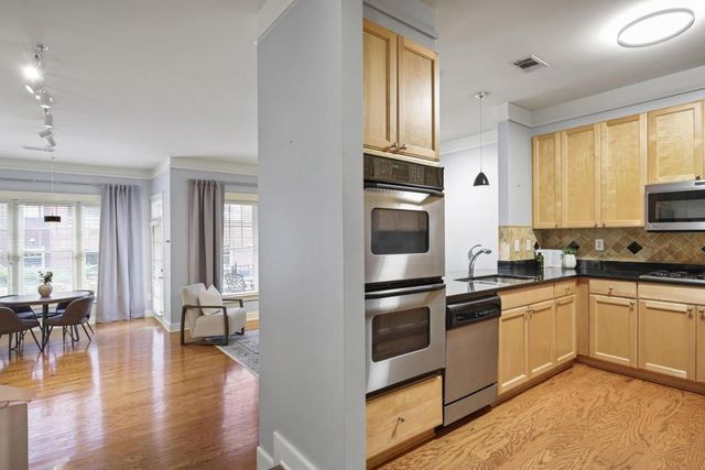 273 12th NE Street 421, Atlanta, GA 30309