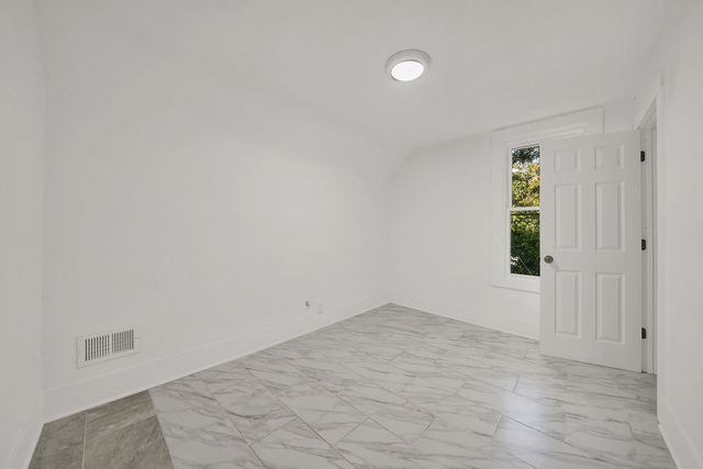 10504 S Lafayette Avenue, Chicago, IL 60628