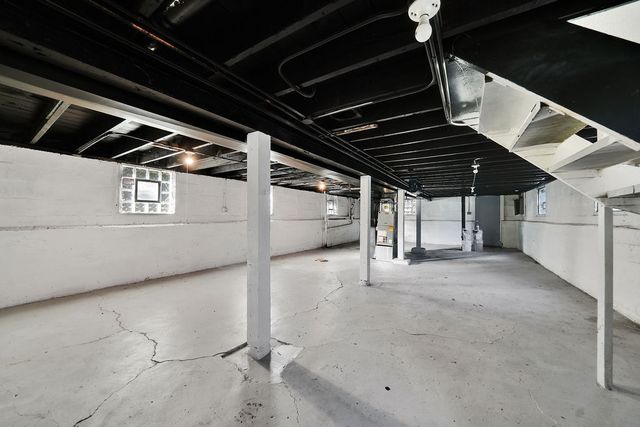 10504 S Lafayette Avenue, Chicago, IL 60628
